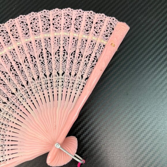 Vintage Pink & Ivory Souvenir Celluloid Plastic Lace Folding Hand Fans SET OF 2 - Picture 2 of 12
